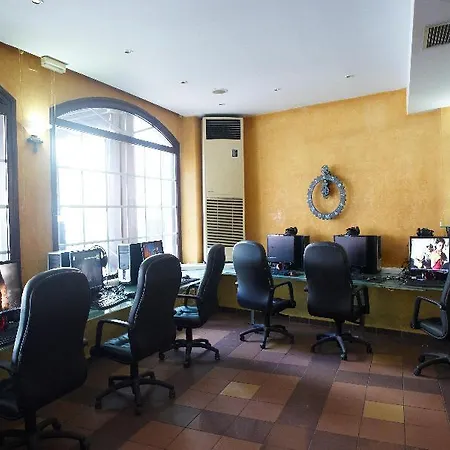 Appart hôtel Elina 3*